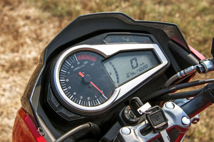 Hero Xtreme 200R console